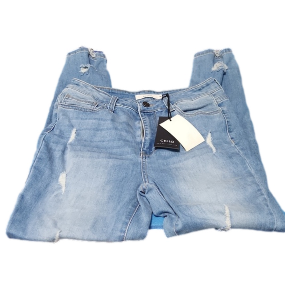 ♡Cello Deluxe Comfort Stretch Distressed Skinny Jeans Size 9 NWT